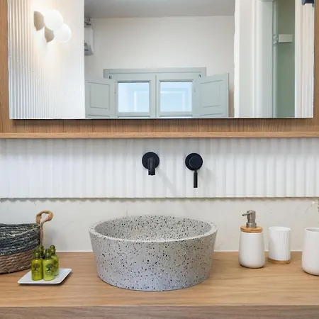 شقة New Katerina Collection ميغالوخوري